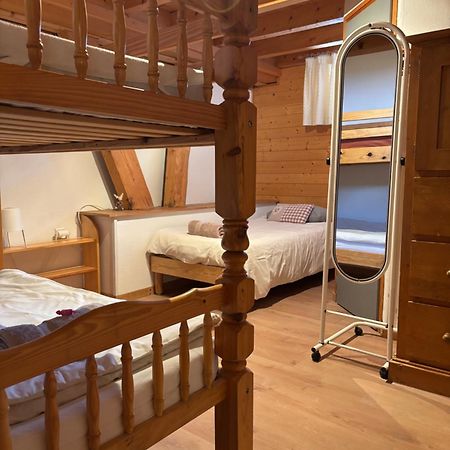 Central Hostel Chatel Exterior photo