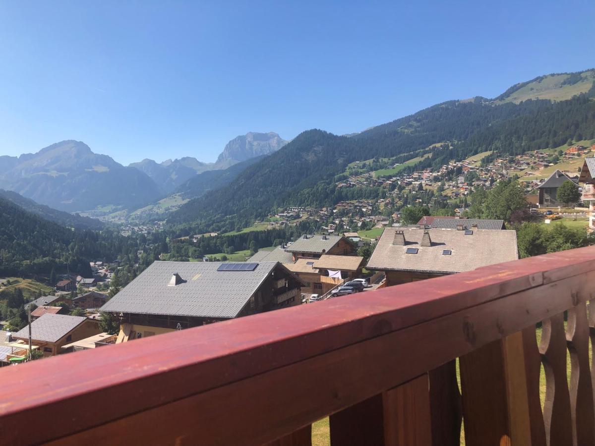 Central Hostel Chatel Exterior photo