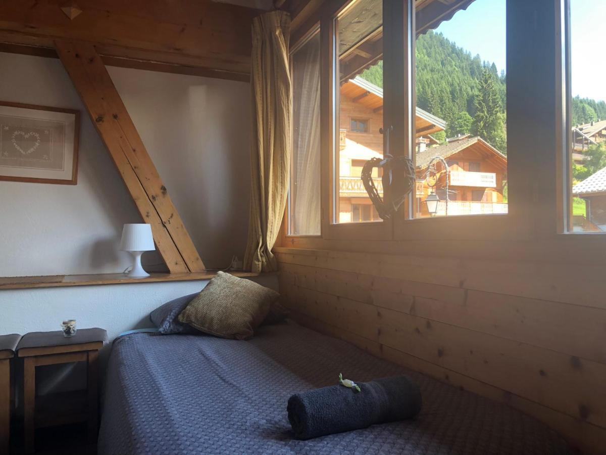 Central Hostel Chatel Exterior photo