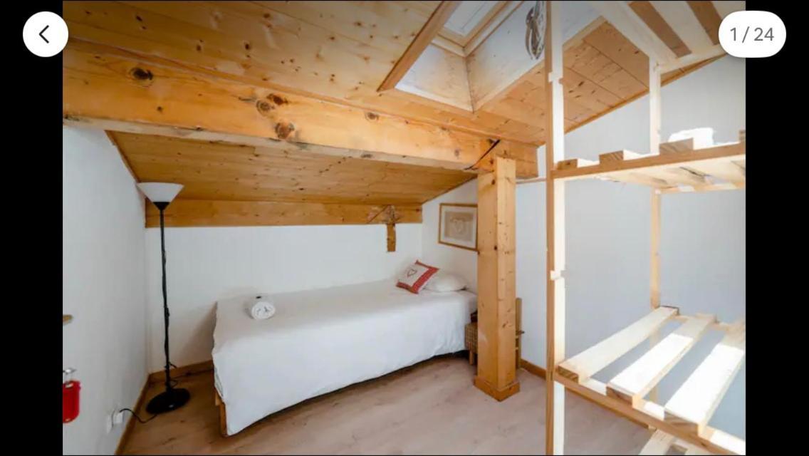 Central Hostel Chatel Exterior photo