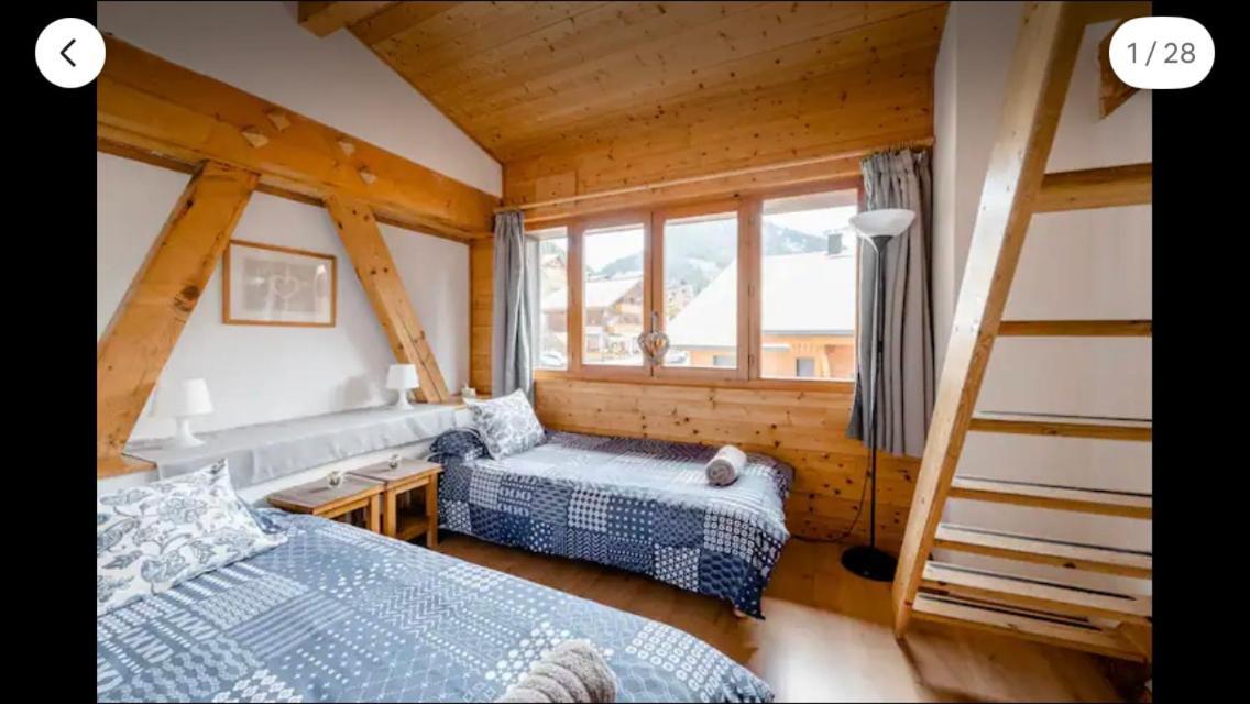 Central Hostel Chatel Exterior photo