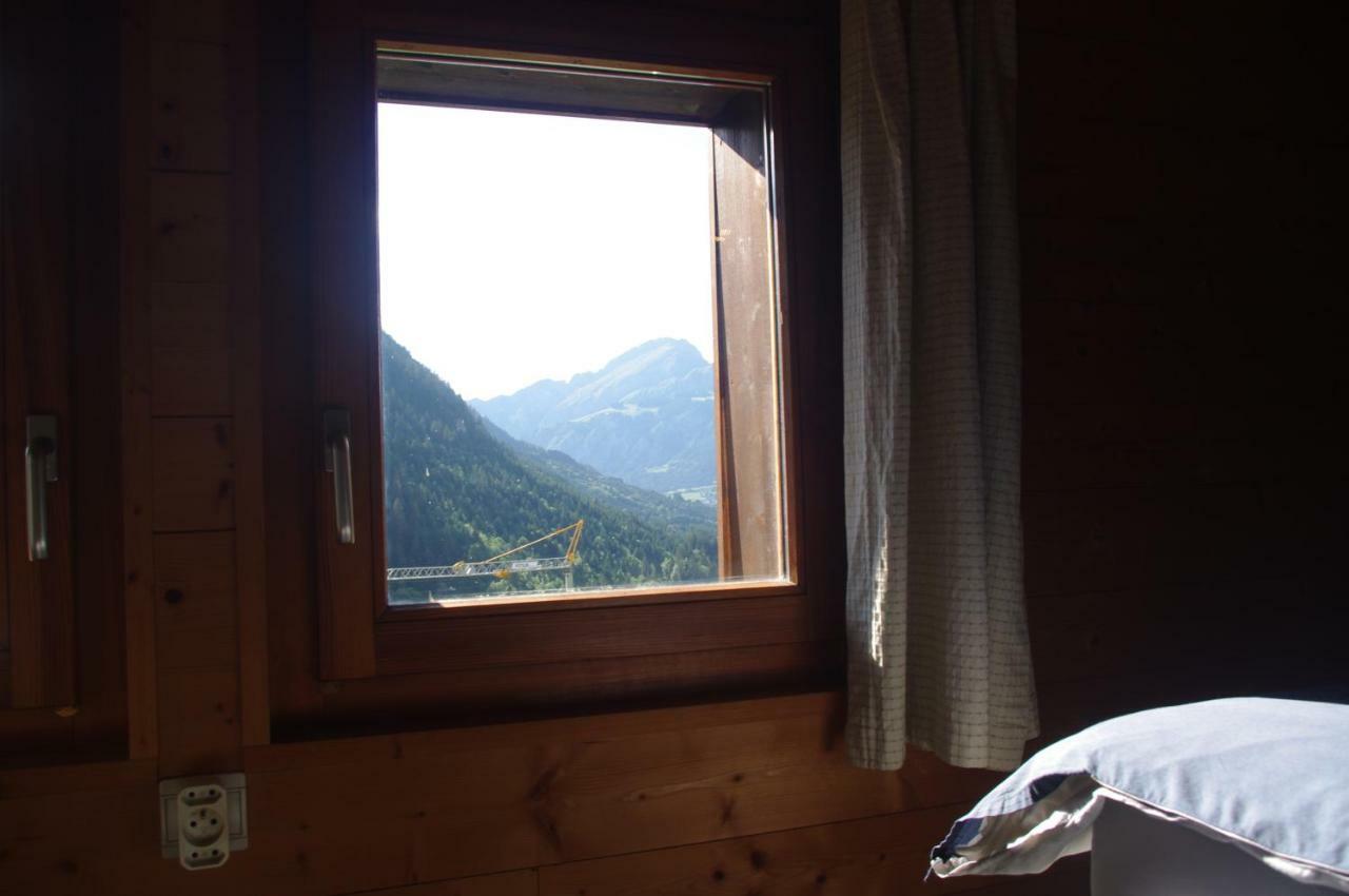 Central Hostel Chatel Exterior photo